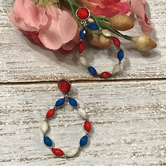 Oval Earrings - Picture 1 of 5